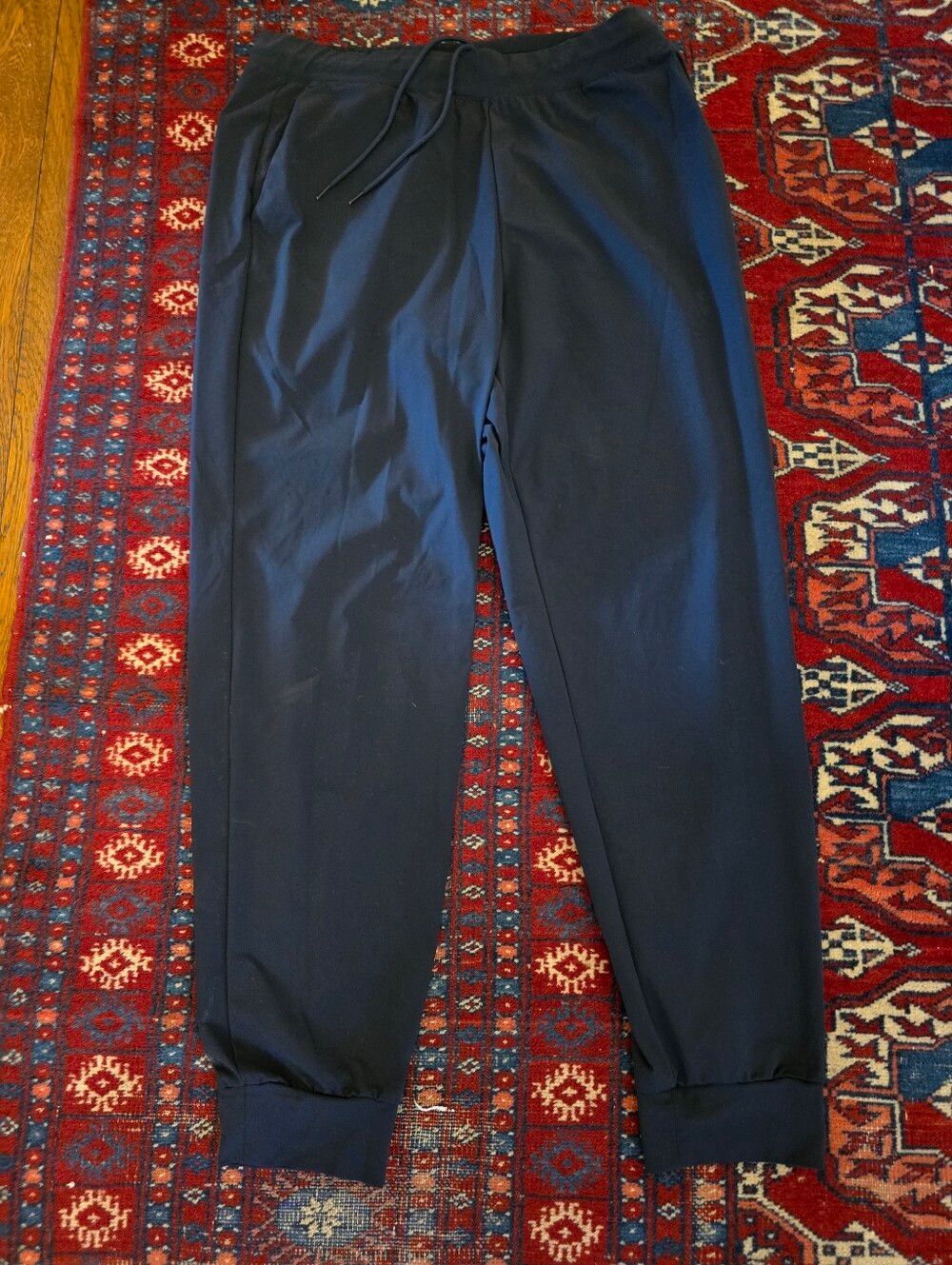 Two pairs Uniqlo Ultra AIRsim Jogger Pants Tan Navy Stretch Cool Lightweight L - Picture 4 of 13